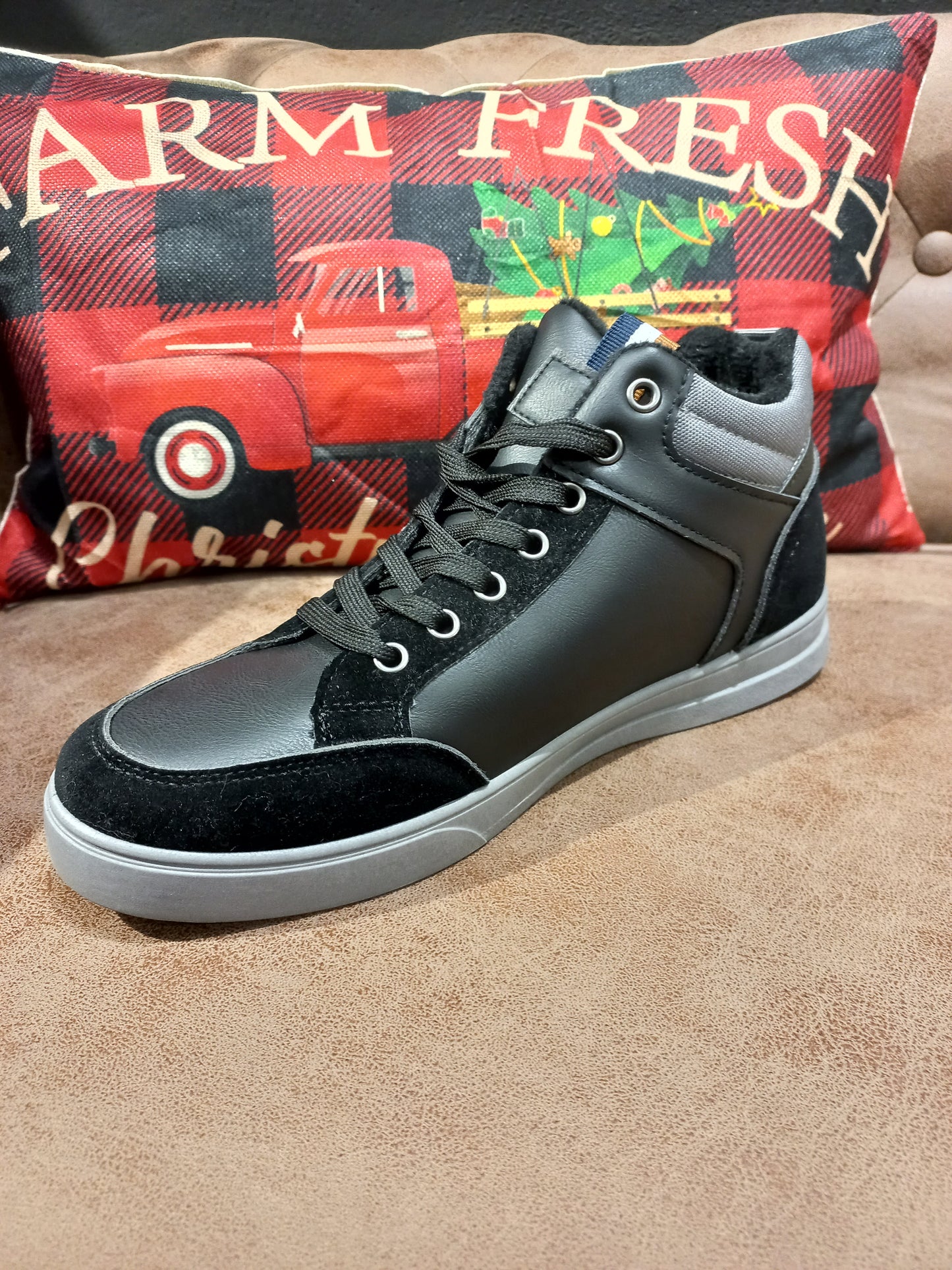 Bota James