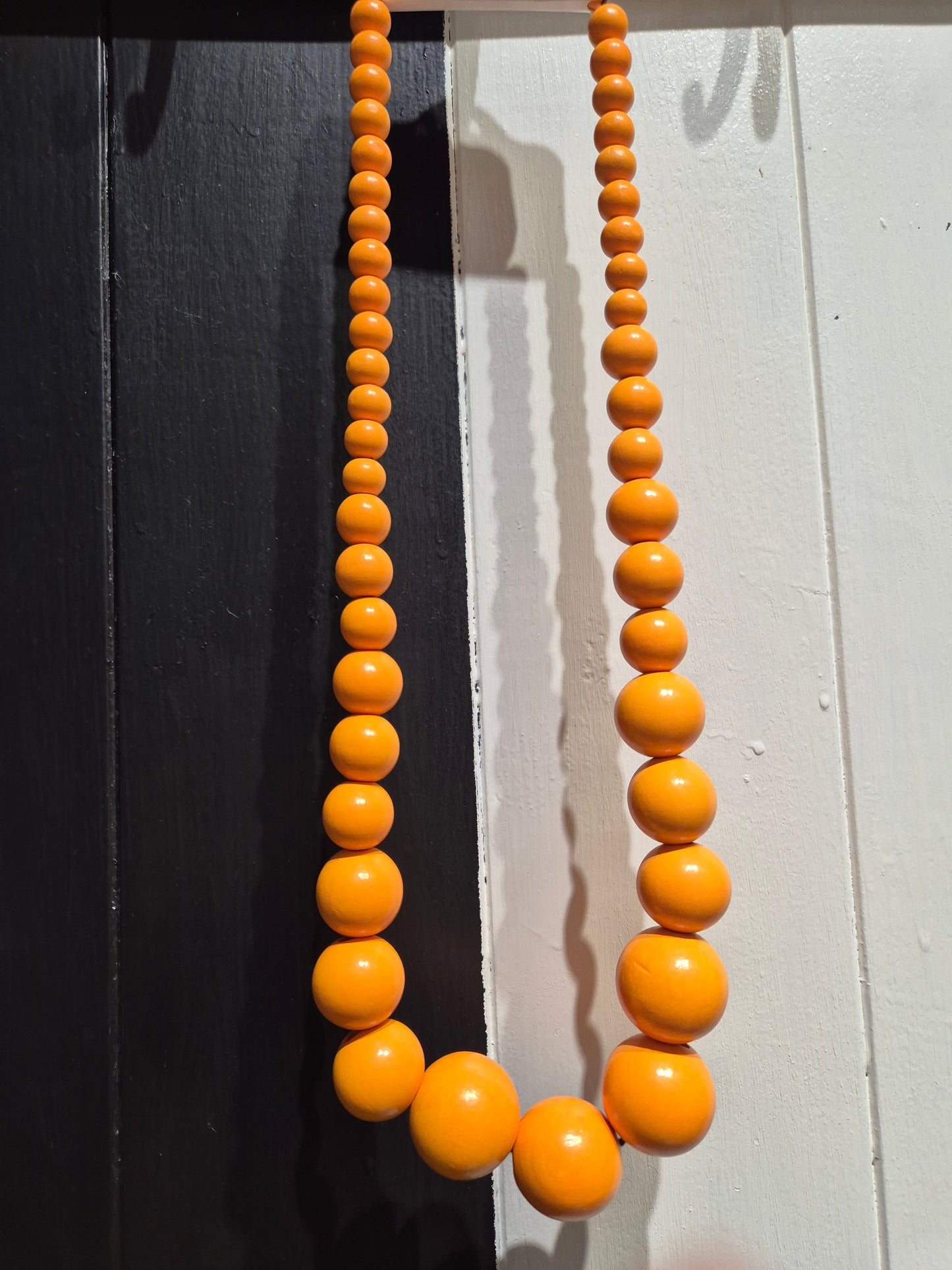 Collar naranja