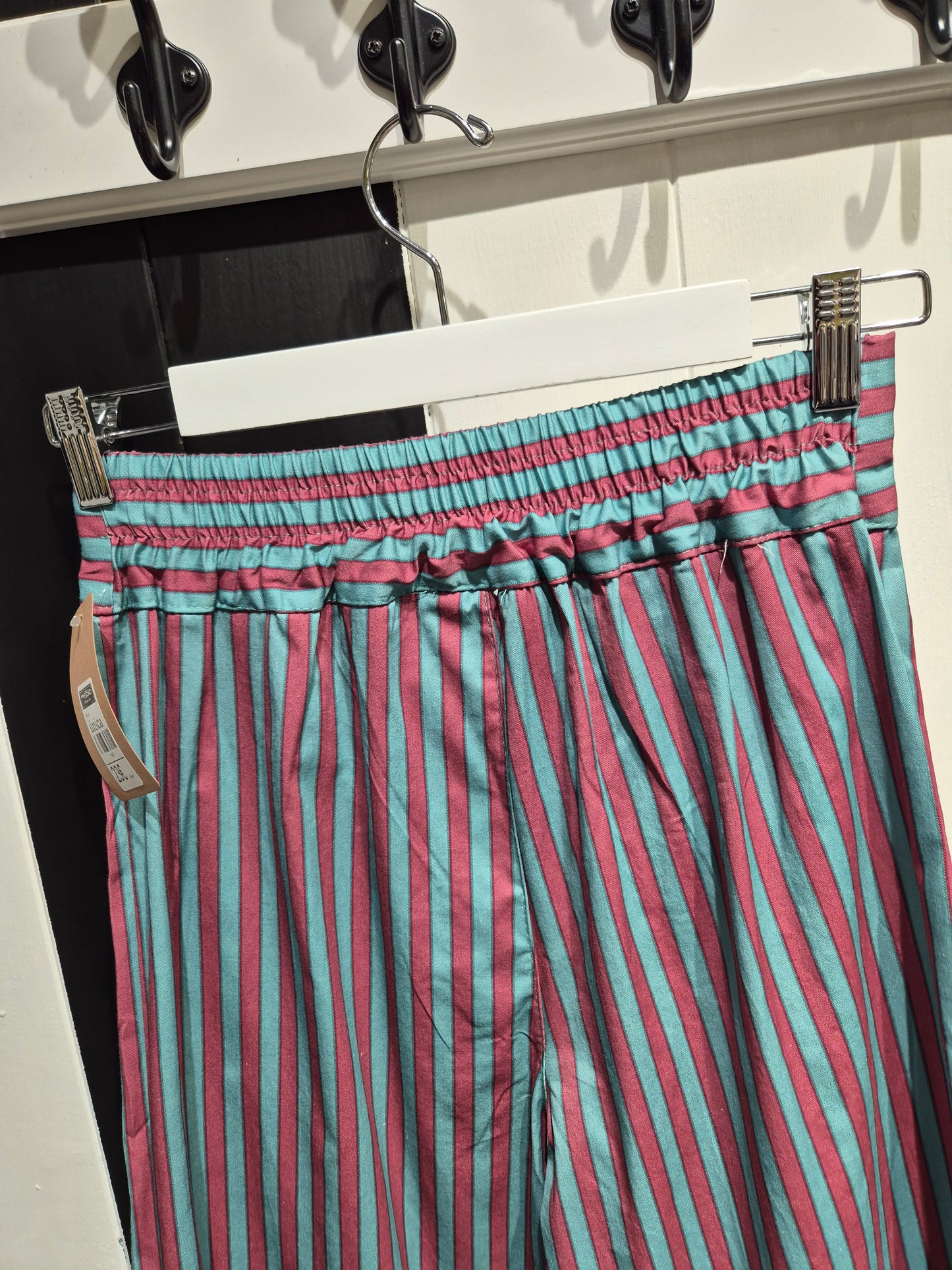 Pantalón de rayas
