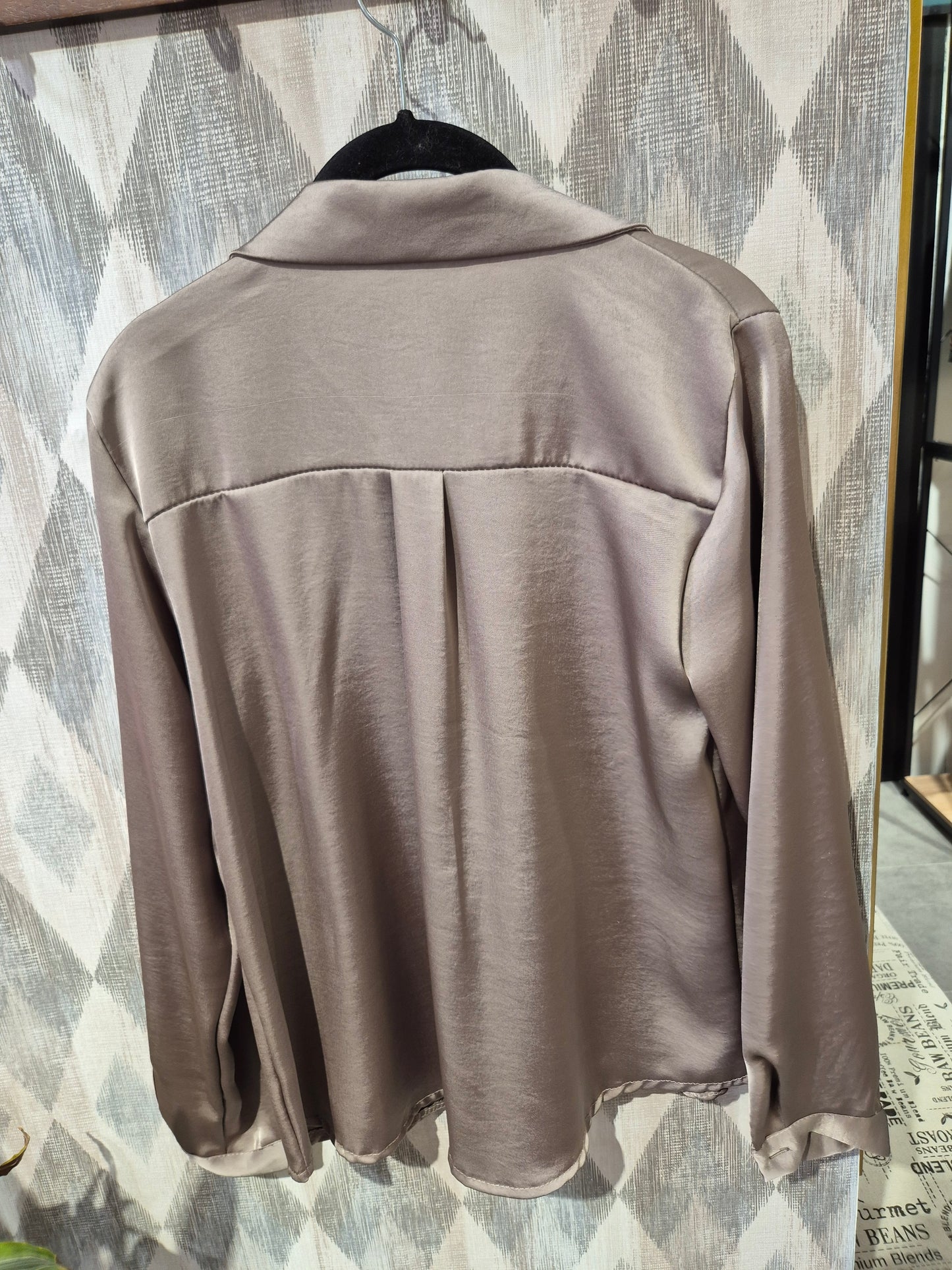 Blusa de satén