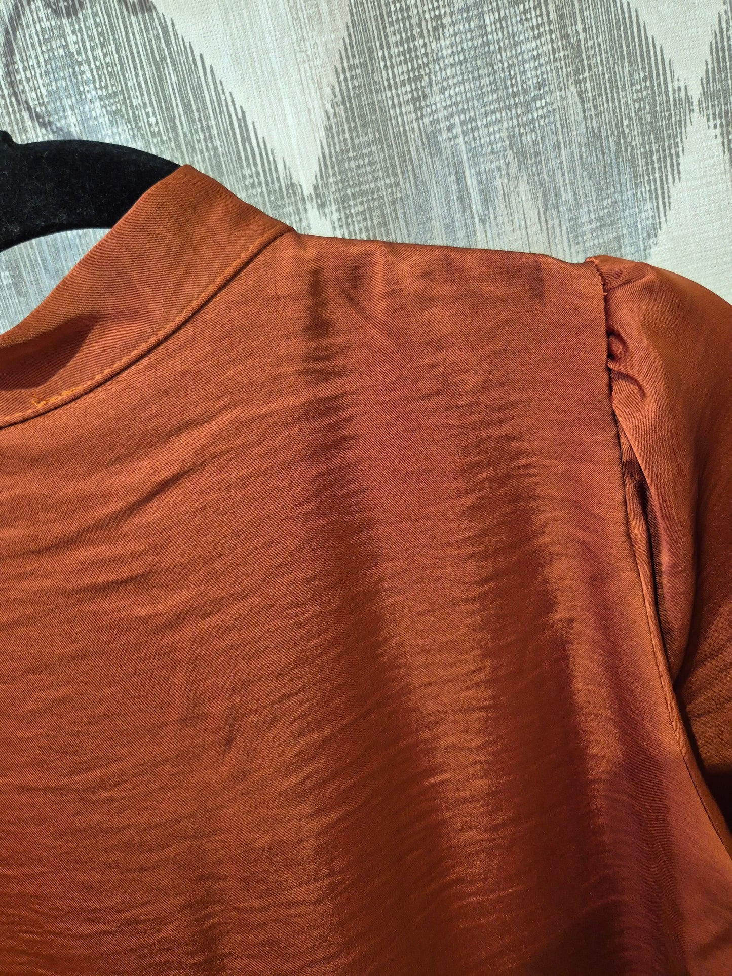 Blusa satén lazo