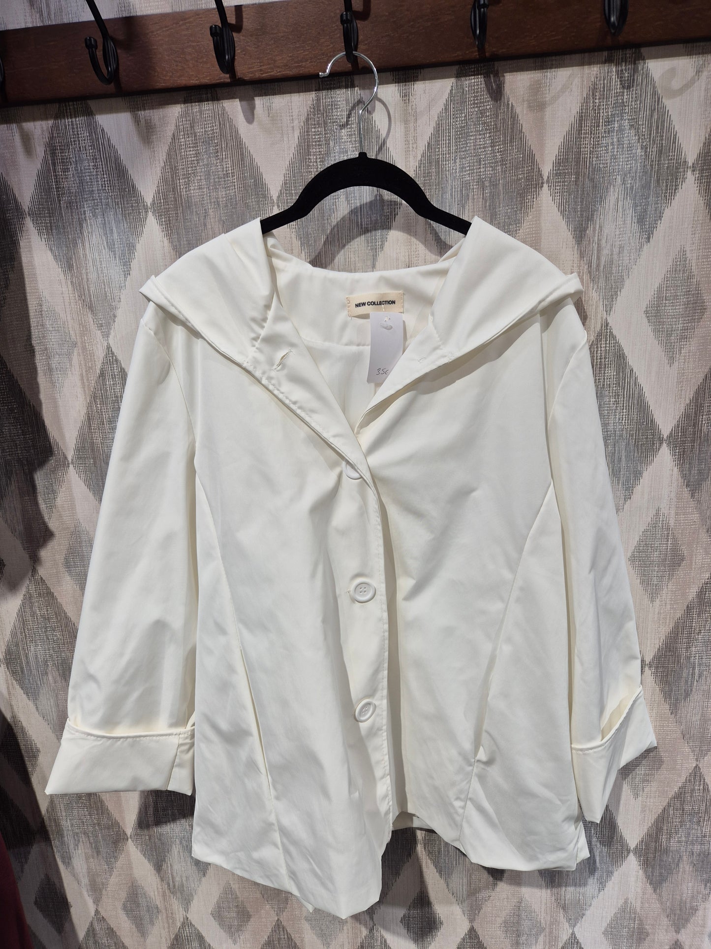 Gabardina con capucha