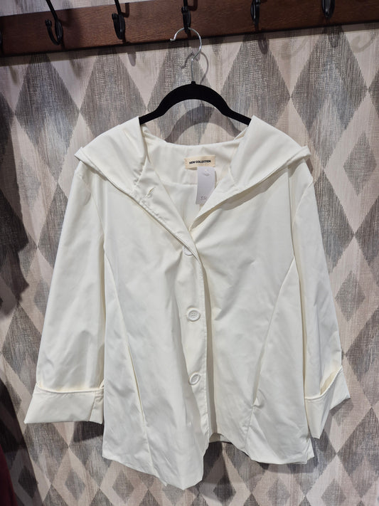 Gabardina con capucha