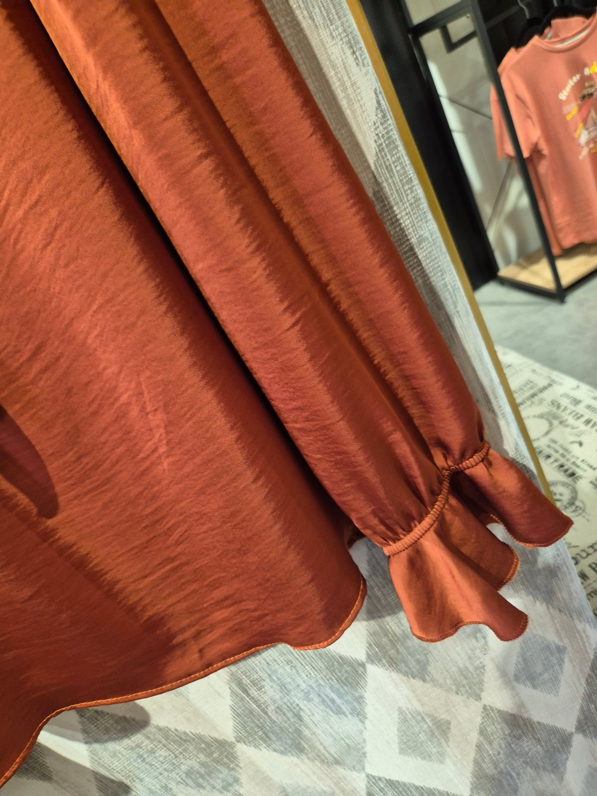 Blusa satén lazo