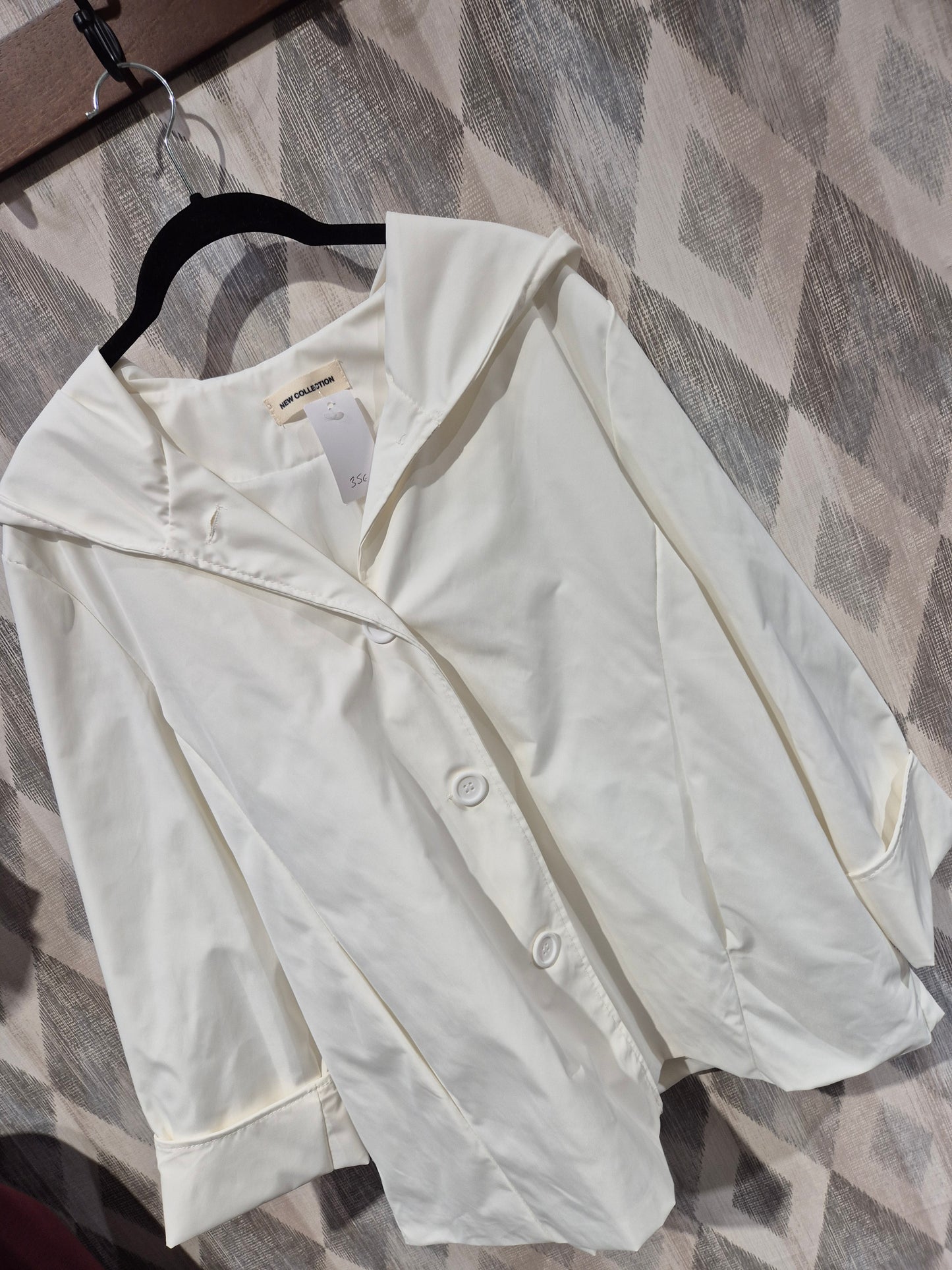 Gabardina con capucha