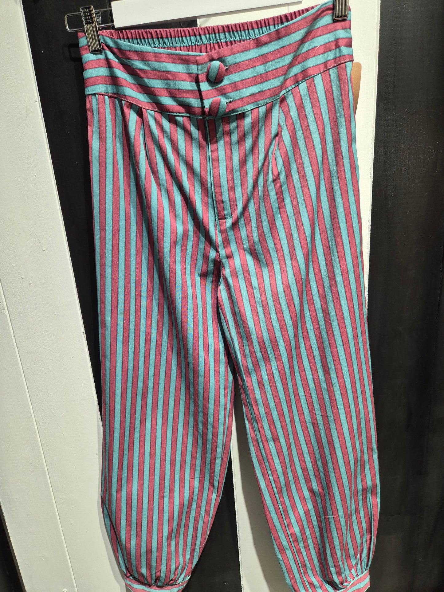 Pantalón de rayas