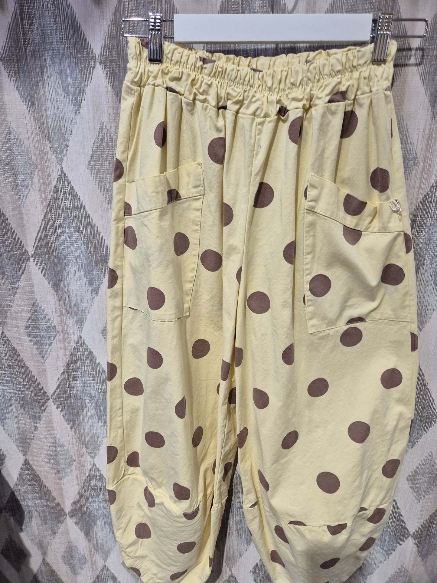 Pantalón topos