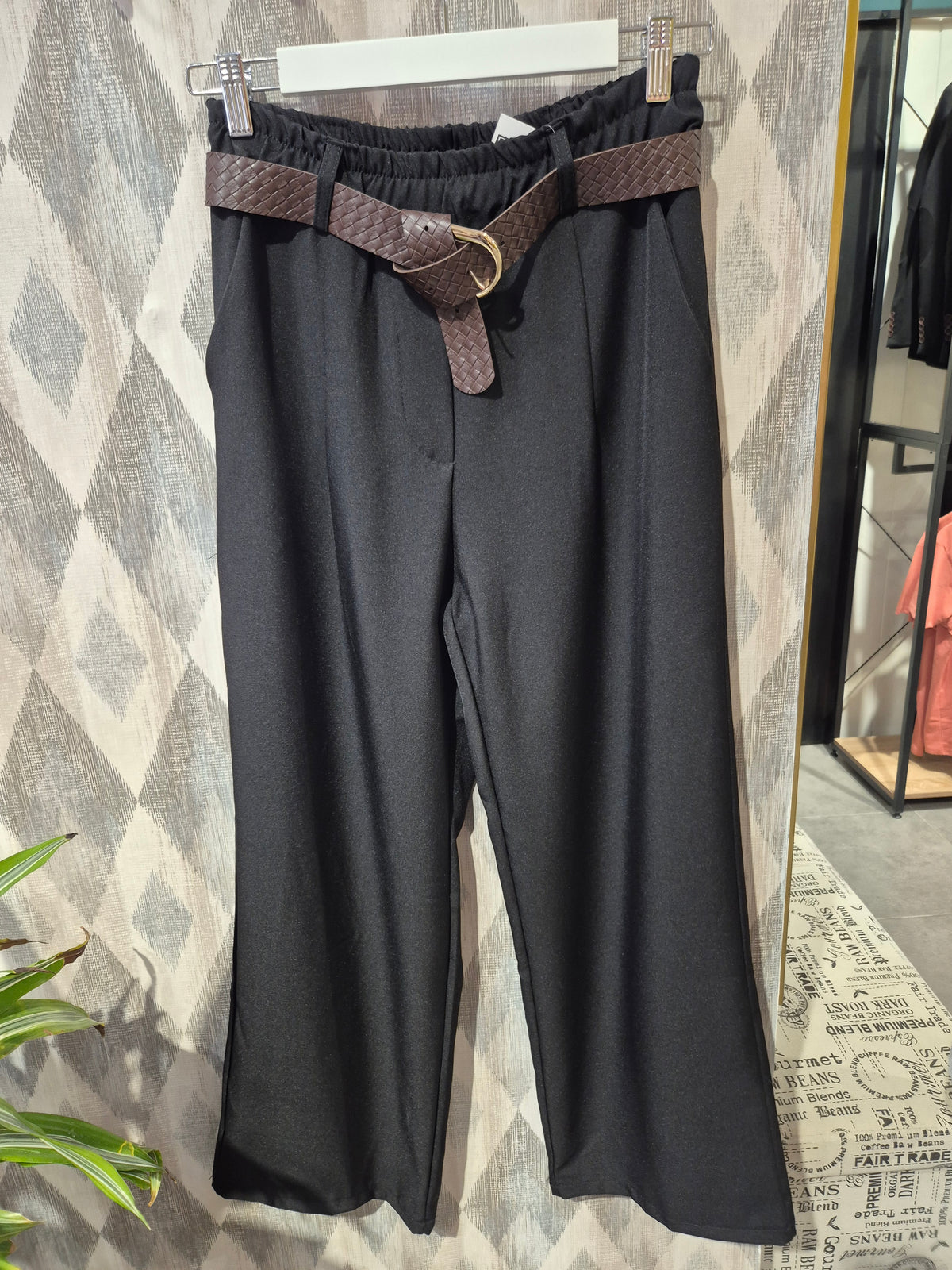 Pantalón cropped