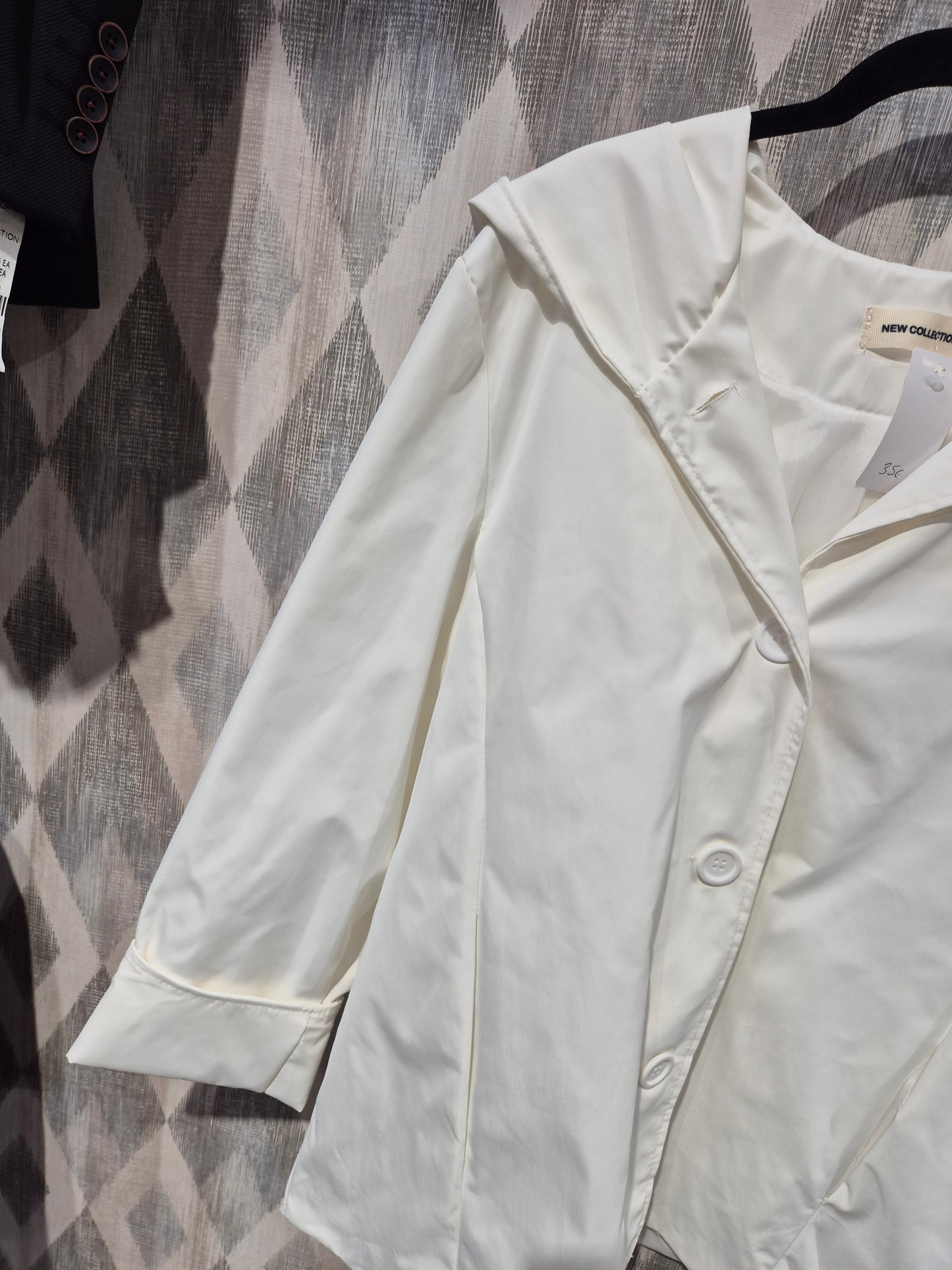 Gabardina con capucha