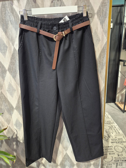 Pantalón cropped