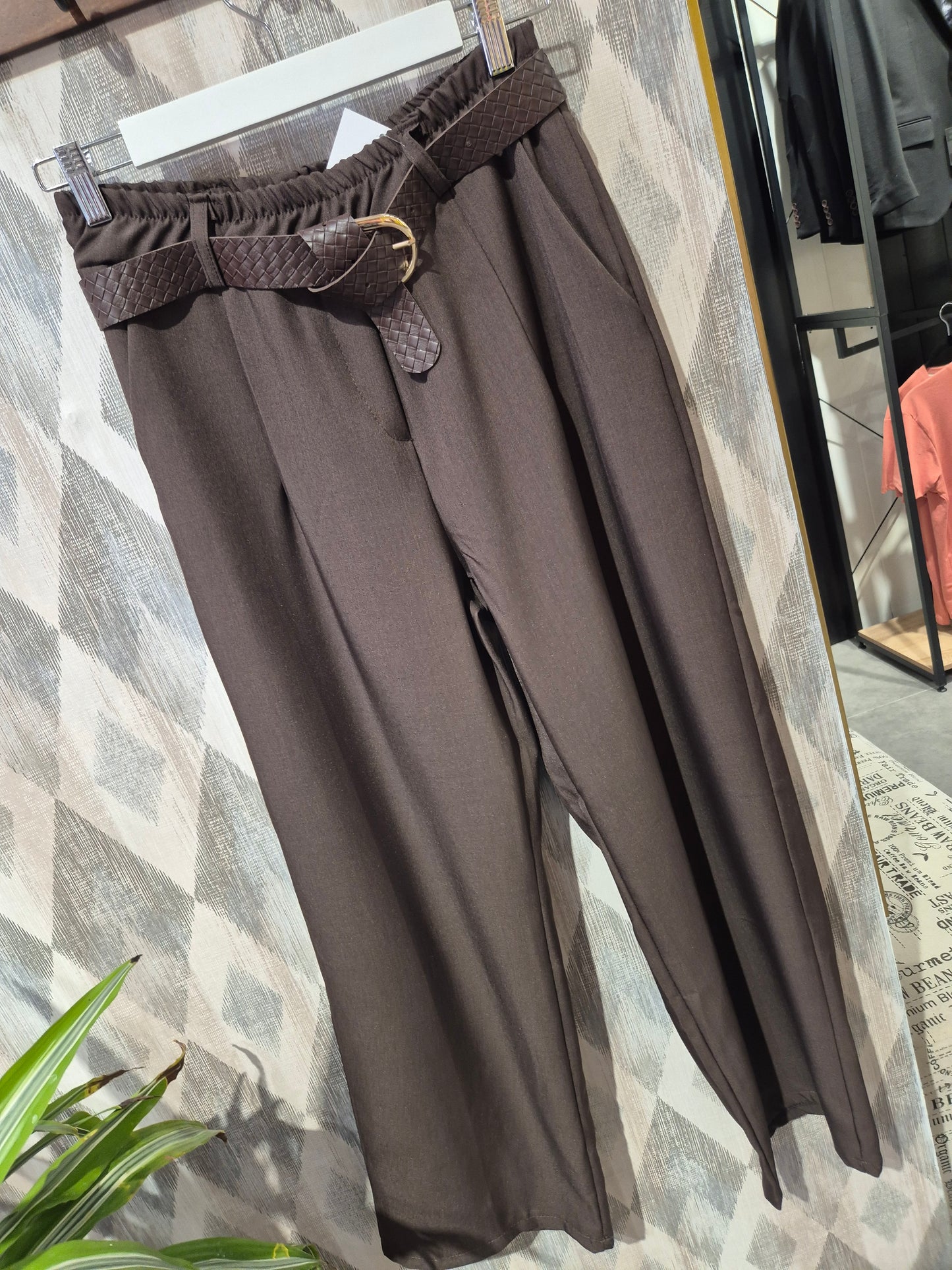 Pantalón cropped