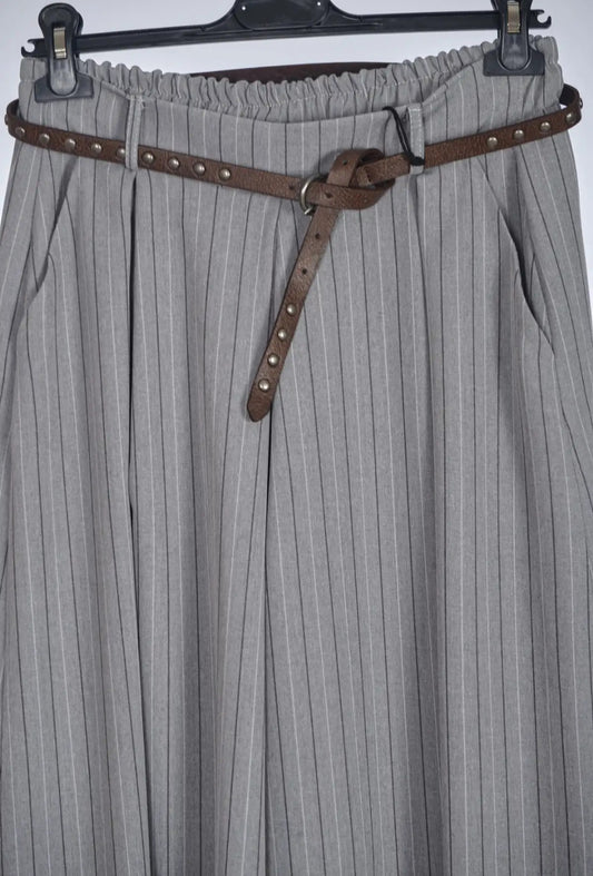 Pantalón rayas gris
