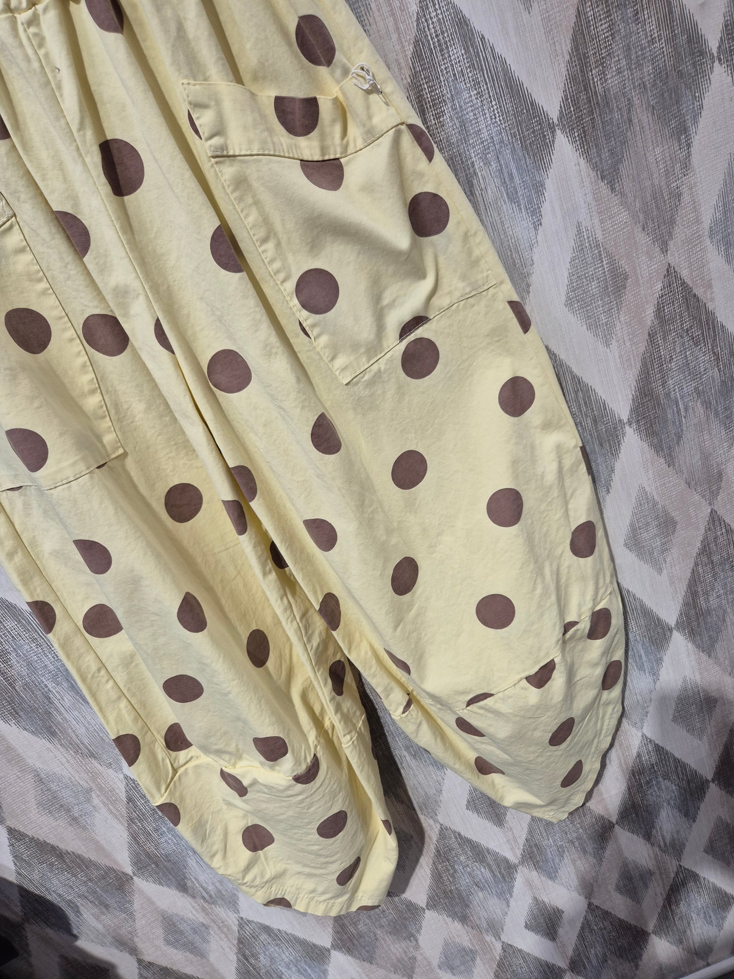 Pantalón topos
