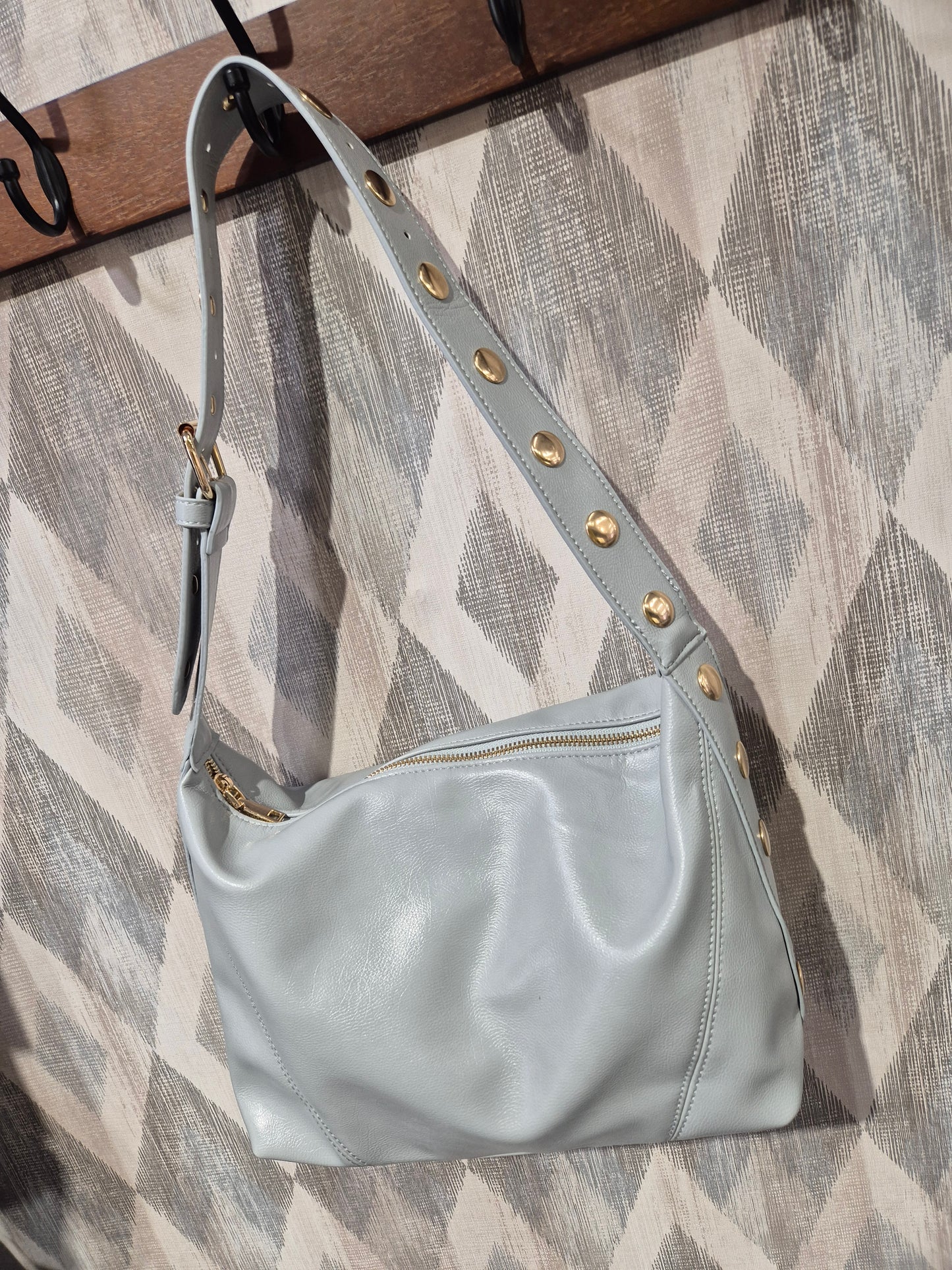 Bolso tachas