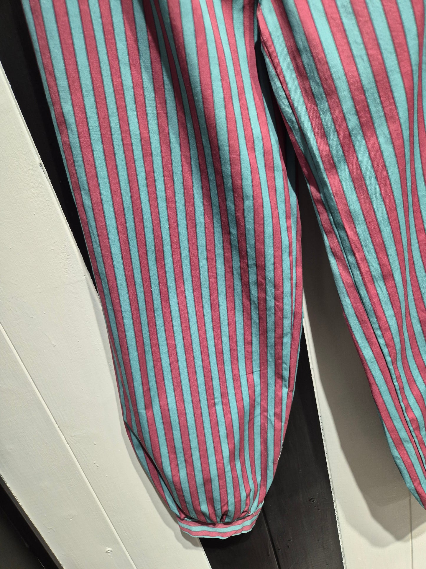 Pantalón de rayas
