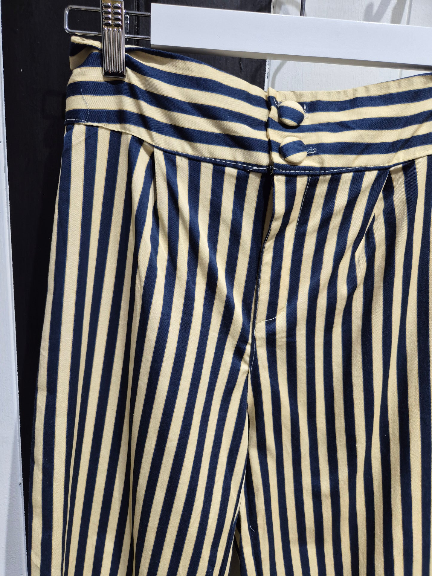 Pantalón de rayas